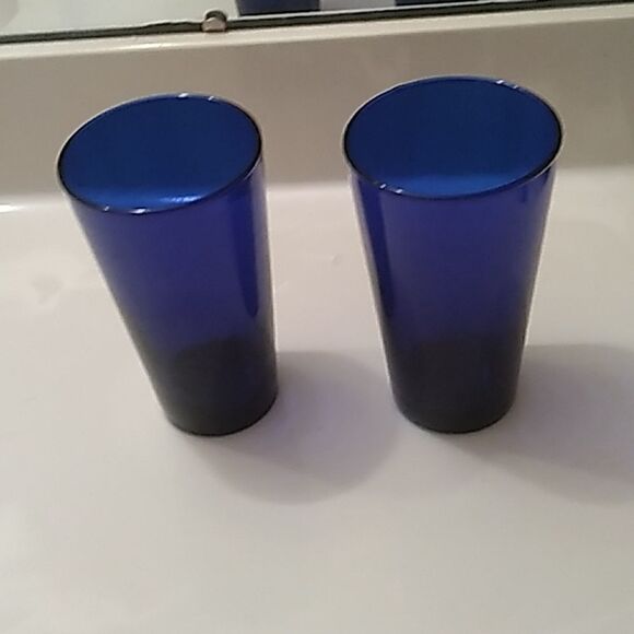 Pair of Colbalt Blue Glasses - Picture 1 of 2